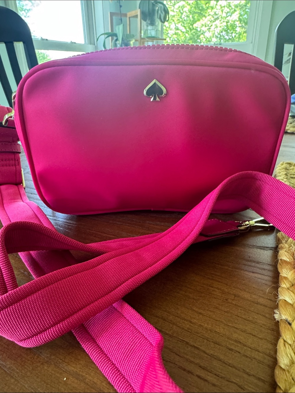 kate spade fuchsia pink crossbody camera bag